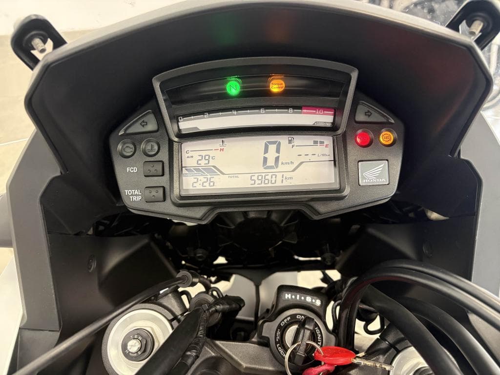 HONDA VFR 1200 DCT – photo 16 sur 19