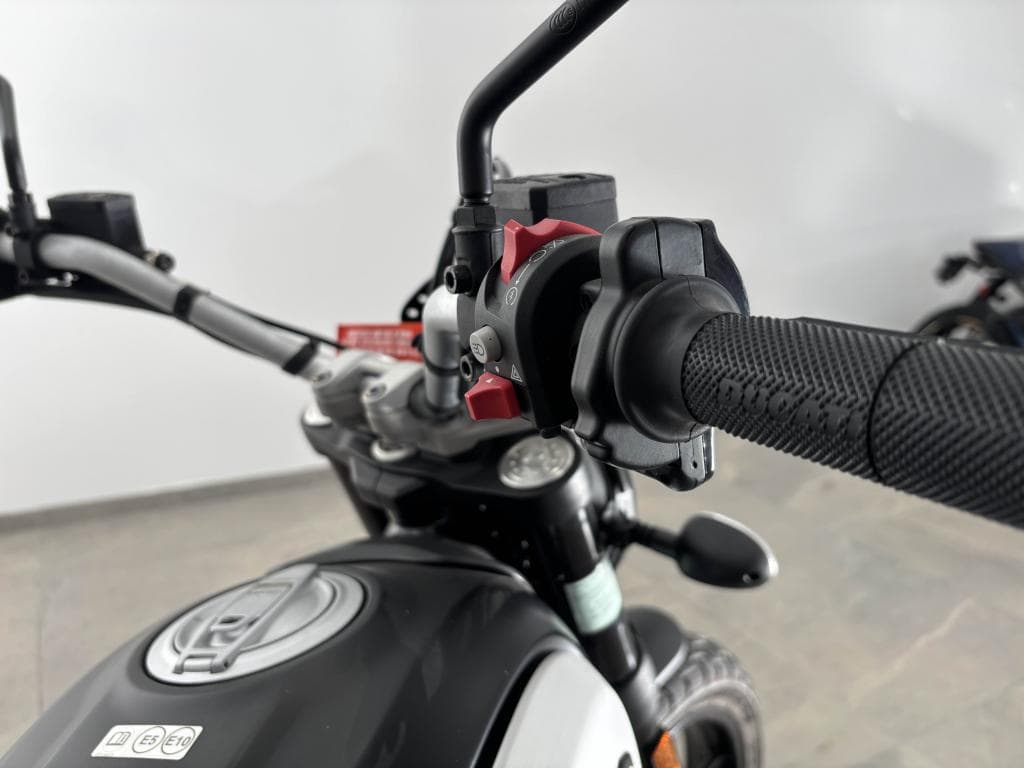 DUCATI SCRAMBLER 800 – photo 11 sur 15