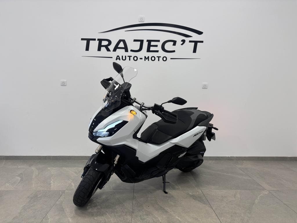 HONDA ADV 350 – photo 3 sur 13