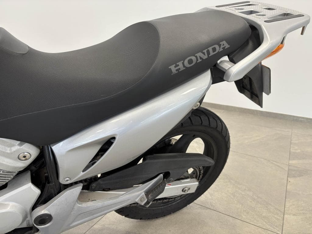 HONDA VARADERO – photo 14 sur 19