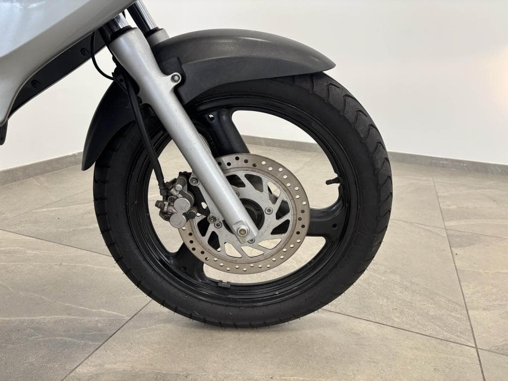 HONDA VARADERO – photo 6 sur 19
