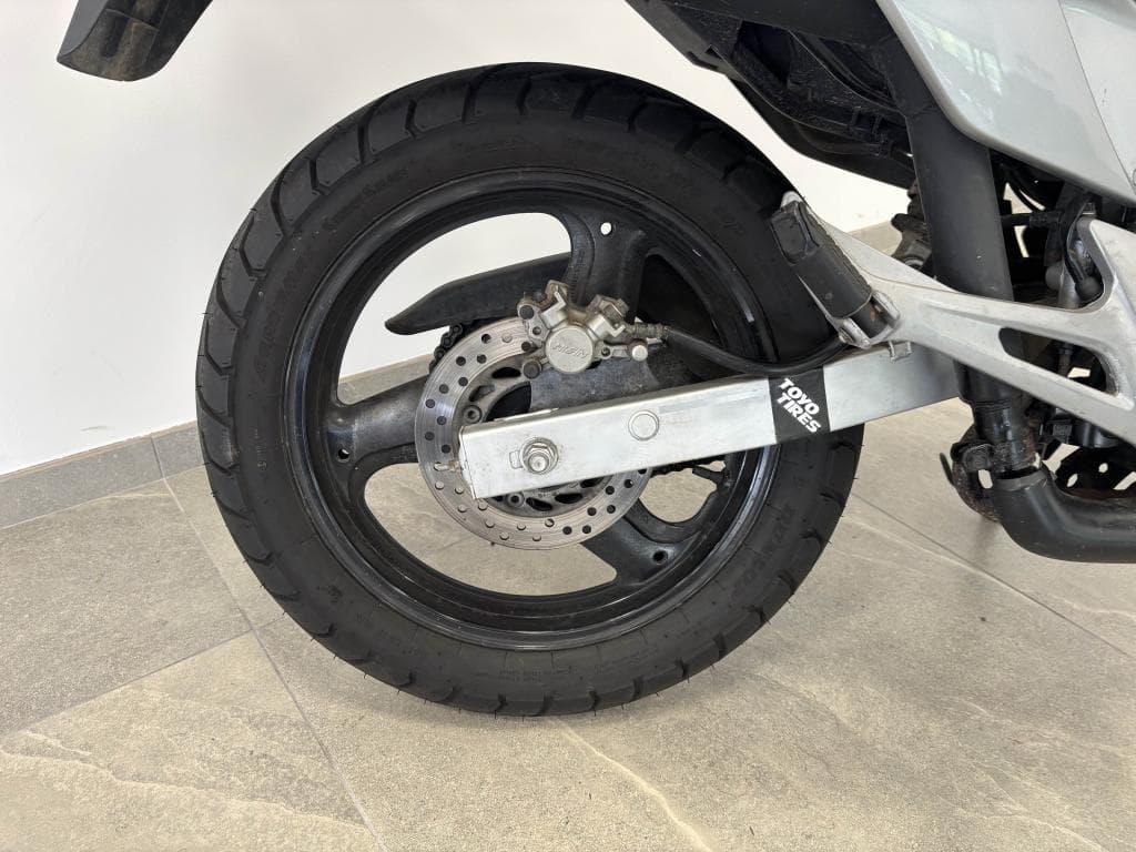 HONDA VARADERO – photo 9 sur 19