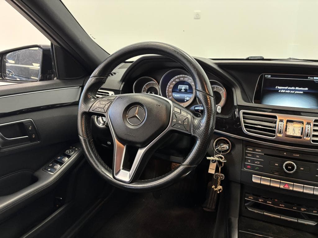 MERCEDES CLASSE E – photo 11 sur 26