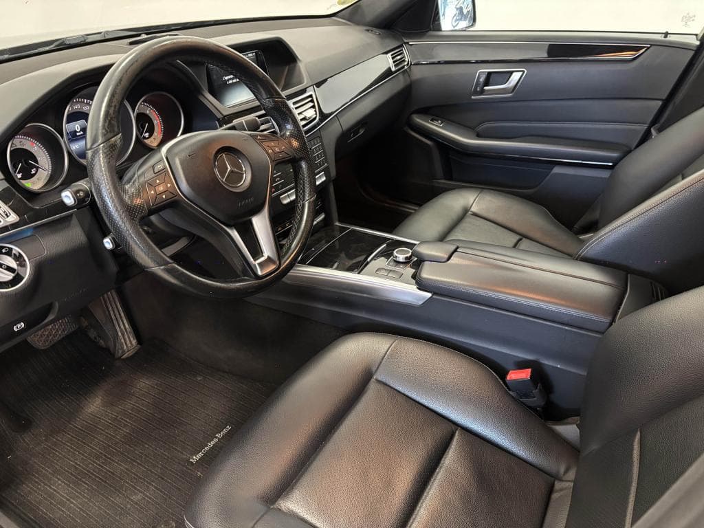 MERCEDES CLASSE E – photo 16 sur 26