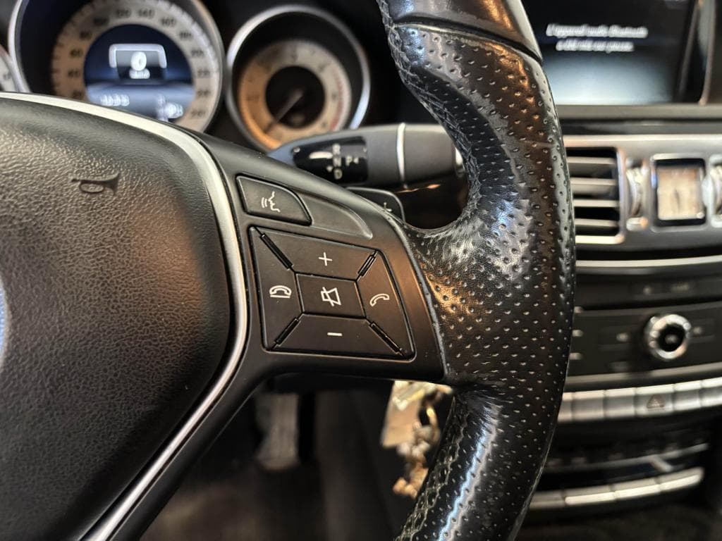 MERCEDES CLASSE E – photo 17 sur 26