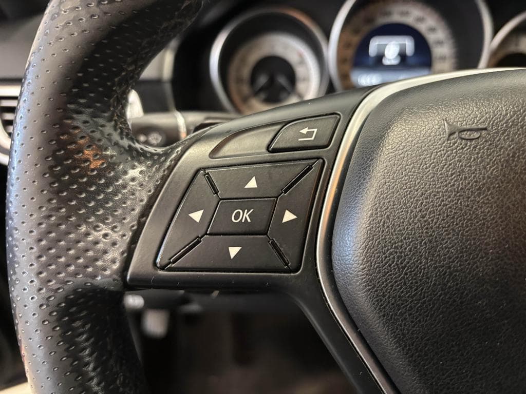 MERCEDES CLASSE E – photo 18 sur 26