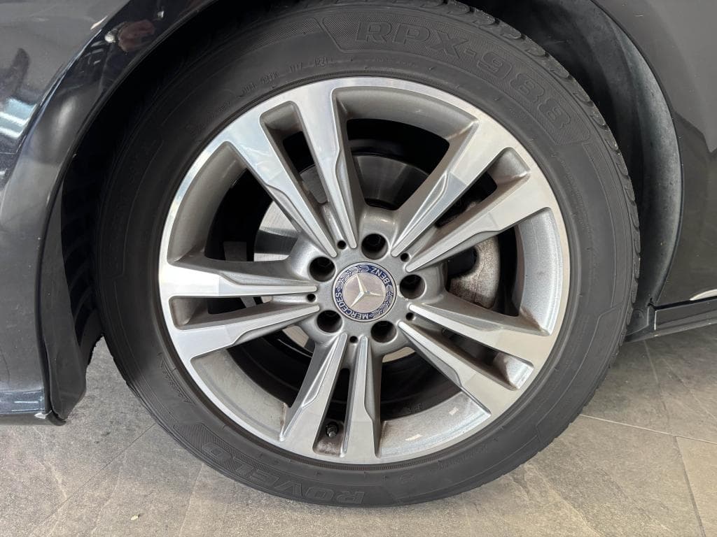 MERCEDES CLASSE E – photo 26 sur 26