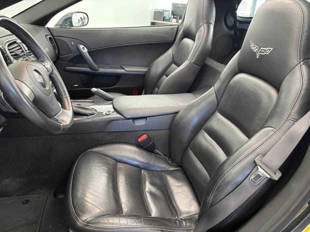 CHEVROLET CORVETTE – photo 18 sur 28