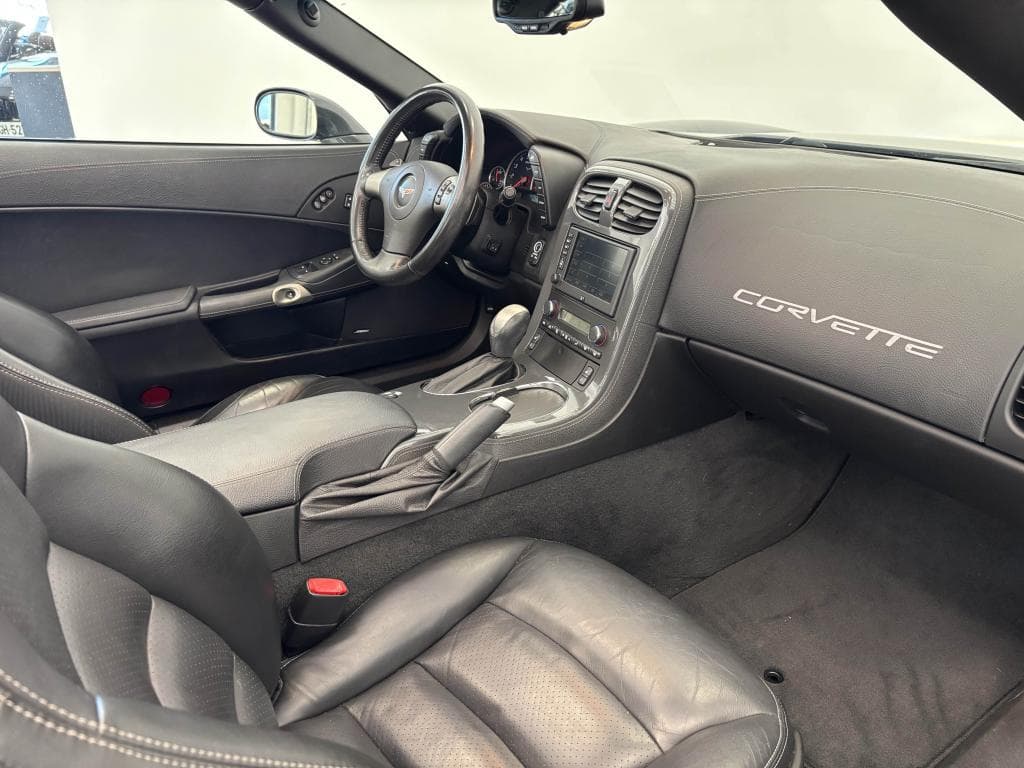 CHEVROLET CORVETTE – photo 22 sur 28