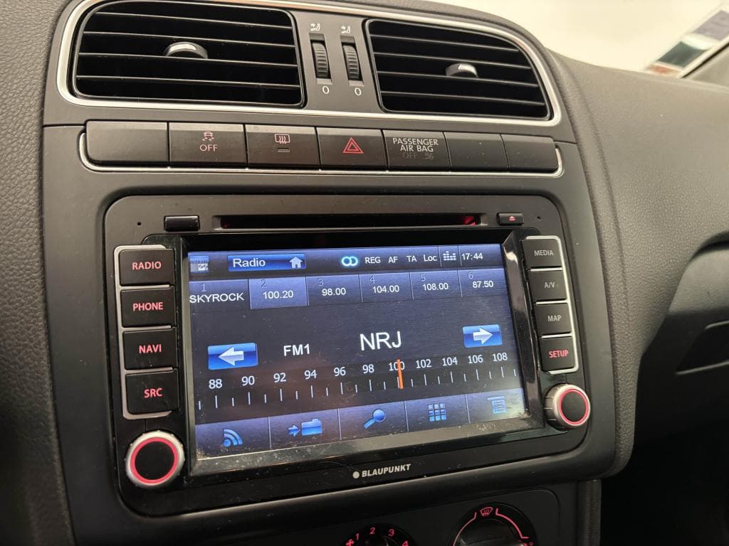 VOLKSWAGEN POLO – photo 14 sur 24