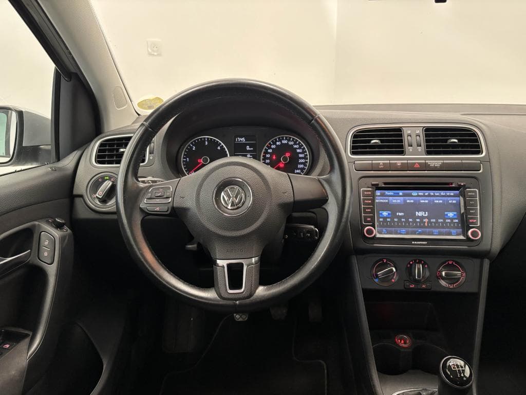 VOLKSWAGEN POLO – photo 8 sur 24